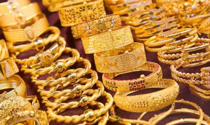 युद्ध की आहट में सोना-चांदी रिकॉर्ड हाई पर? ₹3 लाख चांदी और ₹2 लाख सोने का अनुमान