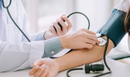 बीपी मरीजों के लिए बड़ी राहत: रोज़ दवा खाने की झंझट खत्म करने वाला नया वैज्ञानिक समाधान