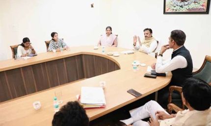 उप मुख्यमंत्री शुक्ल ने की निर्माण कार्यों की समीक्षा