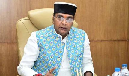 भाईदूज/यम द्वितीया के अवसर पर भगवान  चित्रगुप्त मंदिर में विशेष पूजन मंत्री  सारंग ने मंदिर में किया पूजन-अर्चन