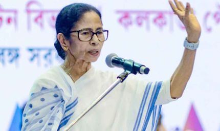 बंगाल SIR पर ममता बनर्जी का बड़ा आरोप: जिंदा वोटर्स को बताया गया मृत