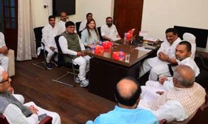 निशांत कुमार ऐक्शन में आए, संजय झा के घर जेडीयू की मीटिंग में दिखे