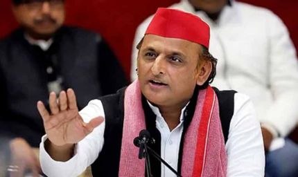 रोहित पांडेय और पूर्व DIG समेत कई नेता सपा में शामिल, अखिलेश यादव ने BJP पर साधा निशाना