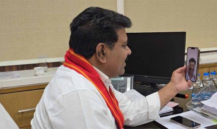 बीजापुर के अंकित की यूपीएससी में सफलता पर उपमुख्यमंत्री  विजय शर्मा ने वीडियो कॉल पर दी बधाई