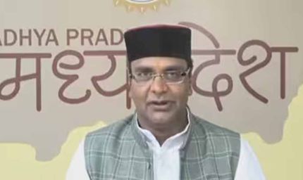 हर पंचायत में पैक्स के माध्यम से जन औषधि केंद्रों का किया जाएगा विस्तार : मंत्री  सारंग मैनिट में कार्यक्रम में शामिल हुए