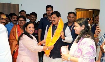 मुख्‍यमंत्री डॉ. यादव के प्रयासों से स्‍वदेश लौटे जैन परिवार ने जताया आभार