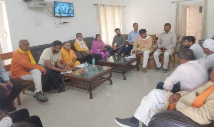 आईआईटियन को यूपी में दिखी अपार संभावनाएं, 300 गोशालाओं में लगाएंगे बायोगैस का प्लांट