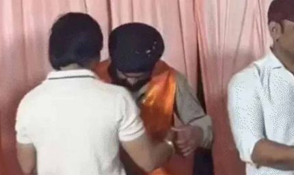 इंदौर: जन्मदिन पर अपराधियों से गुलदस्ता लेना पड़ा भारी, हेड कॉन्स्टेबल जीतू सरदार सस्पेंड