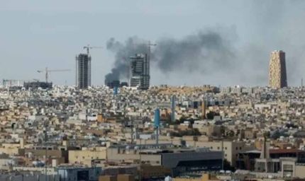 ईरान का बड़ा हमला: UAE पर 16 बैलिस्टिक मिसाइलें और 117 ड्रोन दागे, जॉर्डन के एयरबेस को भी किया तबाह