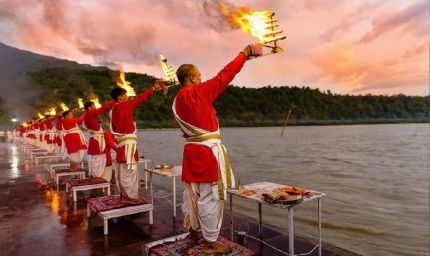 19 मार्च से गंगा घाट पर होगी भव्य आरती, श्रद्धालुओं के लिए बेहतर सुविधाएँ सुनिश्चित
