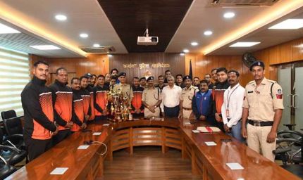 चार प्रमुख क्रिकेट प्रतियोगिताओं में डीजीपी इलेवन का शानदार प्रदर्शन, सभी में विजेता बनकर बढ़ाया मध्यप्रदेश पुलिस का गौरव