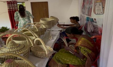 सफलता की कहानी : पारंपरिक हस्तशिल्प उत्पाद बना आजीविका का साधन