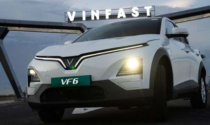 FUEL संकट के बीच कार कंपनी का बड़ा ऐलान, इलेक्ट्रिक कार खरीद पर मिल रही बंपर छूट