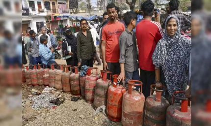 LPG संकट LIVE: रसोई गैस नहीं मिल रही, सिलेंडर ब्लैक मार्केट में 300 रुपये किलो
