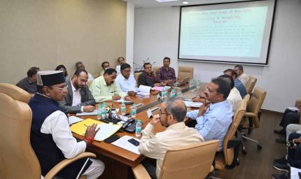 मंत्री  विश्वास कैलाश सारंग ने की सहकारिता विभाग की समीक्षा बैठक