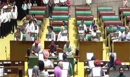 पंजाब विधानसभा में हंगामा: कांग्रेस और ‘आप’ विधायकों के बीच तीखी नोकझोंक