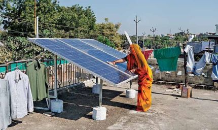 सूर्यघर योजना का लाभ: निशि ने छत पर लगाया 3 किलोवाट सोलर रूफटॉप प्लांट, बिजली बिल में राहत