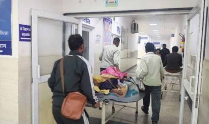 ग्वालियर अस्पताल में बदहाल व्यवस्था: 20 दिन से बंद लिफ्ट, मरीजों को सीढ़ियों से ले जाने की मजबूरी