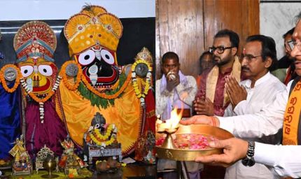 मुख्यमंत्री विष्णु देव साय ने जगन्नाथ मंदिर में की पूजा-अर्चना