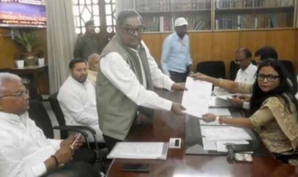 तेजस्वी के लिए नई मुसीबत बनी कांग्रेस! विधानसभा में हंगामा, राज्यसभा में भी सियासी खेल; चार MLA पर टिकी नजर