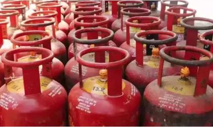 Gas Booking e-KYC: क्या अब जरूरी है KYC? पेट्रोलियम मंत्रालय ने जारी की नई गाइडलाइंस