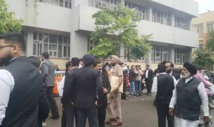 पंजाब-हरियाणा बार काउंसिल चुनाव: मतदान जारी, अमृतसर के करनजीत और सैनी के बीच कांटे की टक्कर