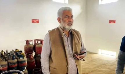 पठानकोट में गैस संकट पर एक्शन: मंत्री का छापा, एजेंसी पर कार्रवाई के आदेश