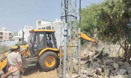 हाईकोर्ट की सख्ती के बाद बड़ा एक्शन: 9,500 मकानों पर चलेगा बुलडोजर, कनेक्शन भी कटेंगे