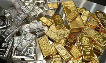 सोना-चांदी बाजार में बड़ी गिरावट: चांदी ₹13,000 टूटी, गोल्ड भी लुढ़का