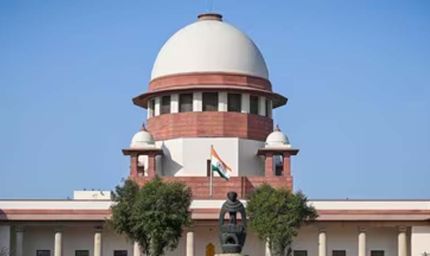 CM पर धमकाने का आरोप, महिला पहुंची सुप्रीम कोर्ट; जज की टिप्पणी से बढ़ी चर्चा