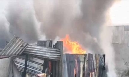 इंदौर में भीषण आग: स्क्रैप गोदाम से उठा धुएं का गुबार, कई किमी दूर तक दिखा असर