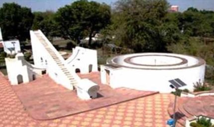 वसंत संपात का असर: अब बढ़ेंगे दिन और घटेंगी रातें, उज्जैन वेधशाला में दिखा खास नज़ारा