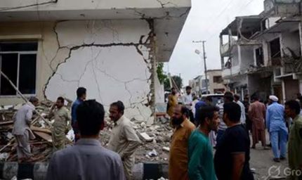 आतंक की आग में जलता पाकिस्तान: दुनिया का सबसे प्रभावित देश बना, खुद की नीति पड़ी भारी