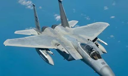 F-35 के बाद अब F-15 पर निशाना: होर्मुज के पास ईरान की आक्रामक कार्रवाई