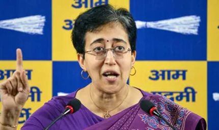दिल्ली सरकार पर दबाव: आतिशी को चेतावनी, 4 विधायकों का निलंबन रद्द करो वरना…