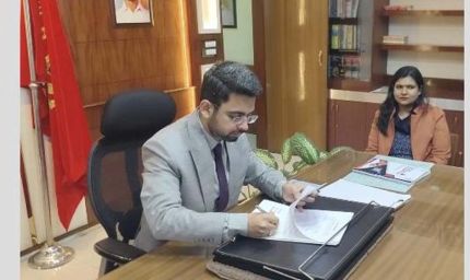 एसडीएम ने डीसी पर तंग करने का आरोप, चीफ सेक्रेटरी को पत्र लिखकर जांच और ट्रांसफर की की मांग