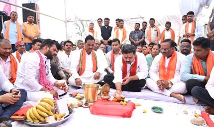 किसानों के विकास के लिए लगातार कार्य कर रही छत्तीसगढ़ सरकार: उपमुख्यमंत्री विजय शर्मा