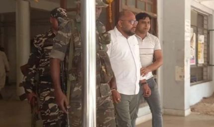 सरायकेला में ACB का बड़ा एक्शन, 5 लाख घूस लेते कर्मी और दलाल गिरफ्तार