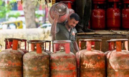 देश में गैस रिफाइनरियां फुल कैपेसिटी पर, 18,700 टन कमर्शियल LPG सप्लाई से बढ़ी राहत