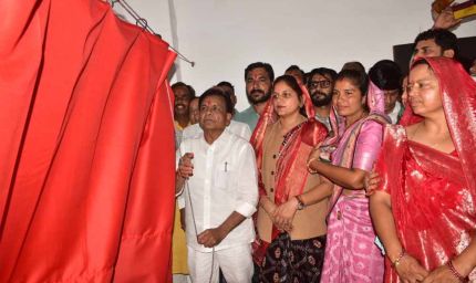 मांगलिक भवनों का निर्माण गुणवत्ता के साथ समय-सीमा में करें पूर्ण : उप मुख्यमंत्री  देवड़ा