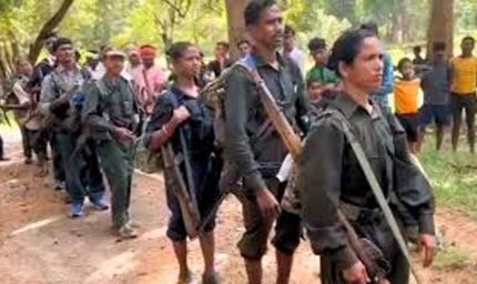 कांकेर में बड़ी सफलता: जंगलों से निकले 5 हथियारबंद नक्सली, एसपी के सामने करेंगे सरेंडर