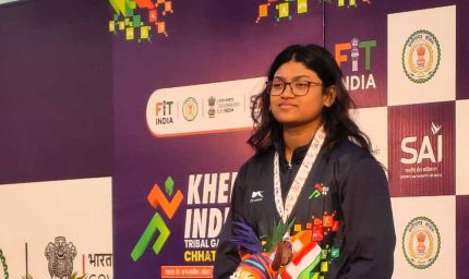 कर्नाटक के तैराक मणिकांता ने स्वर्ण पदकों की हैट्रिक पूरी की, छत्तीसगढ़ की अनुष्का भगत ने जीता दूसरा पदक