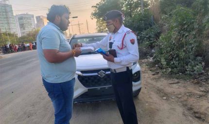 गुड़गांव में 26 दिन में 7657 चालान, फिर भी सड़कों पर दौड़ रहे बिना नंबर वाले वाहन