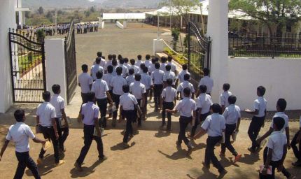 सांदीपनि स्कूल के रिजल्ट से मचा भूचाल, 332 में से 245 छात्र फेल, प्रिंसिपल को जारी नोटिस