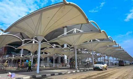 हर 2 मिनट में उड़ान! कितना खास है जेवर का नोएडा एयरपोर्ट, जानिए कब से शुरू होगा सफर