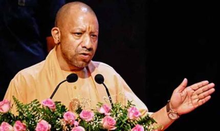 कुर्सी तो एक दिन जानी है… मोह क्यों? नोएडा की कहानी में Yogi Adityanath का संदेश