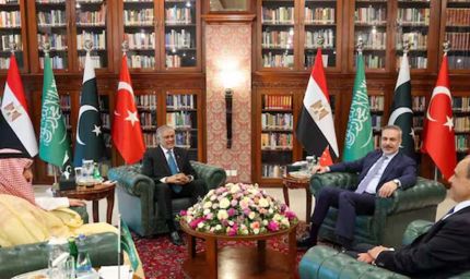 बिना तैयारी पंचायत बुलाकर बैठा पाकिस्तान, सऊदी अरब और मिस्र लौटे उल्टे पांव, मिशन दलाली फेल!