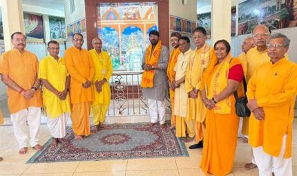 राज्यमंत्री पटेल ने गायत्री शक्ति पीठ में गौशाला का किया निरीक्षण, गौमाता की हुई पूजा