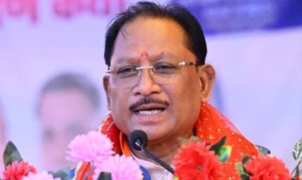 बस्तर में विश्वास की जीत : दण्डकारण्य में 25 माओवादी कैडरों की मुख्यधारा में वापसी