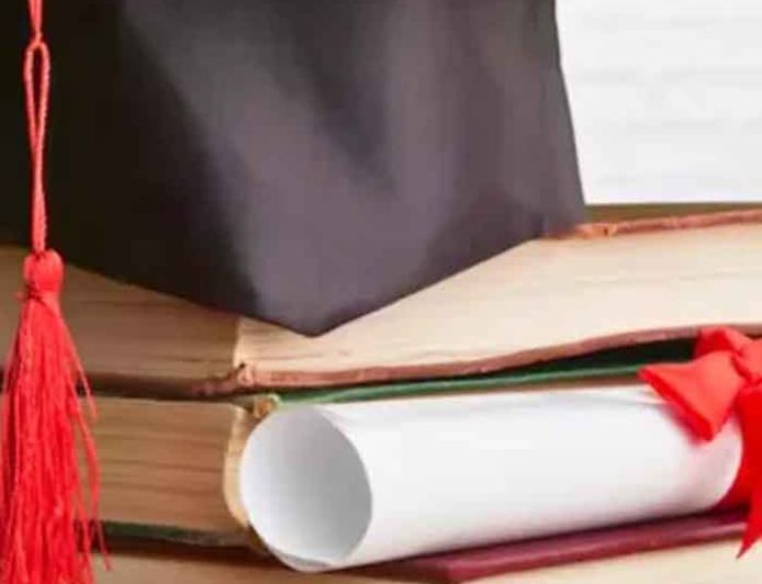 छात्रों पर फीस का बोझ: कॉलेज से डिग्री, टीसी और माइग्रेशन सर्टिफिकेट अब 3 गुना महंगे